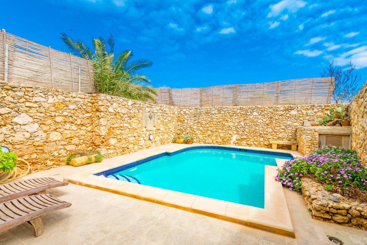 Stunning 3 Bedroom With Pool * Xagħra