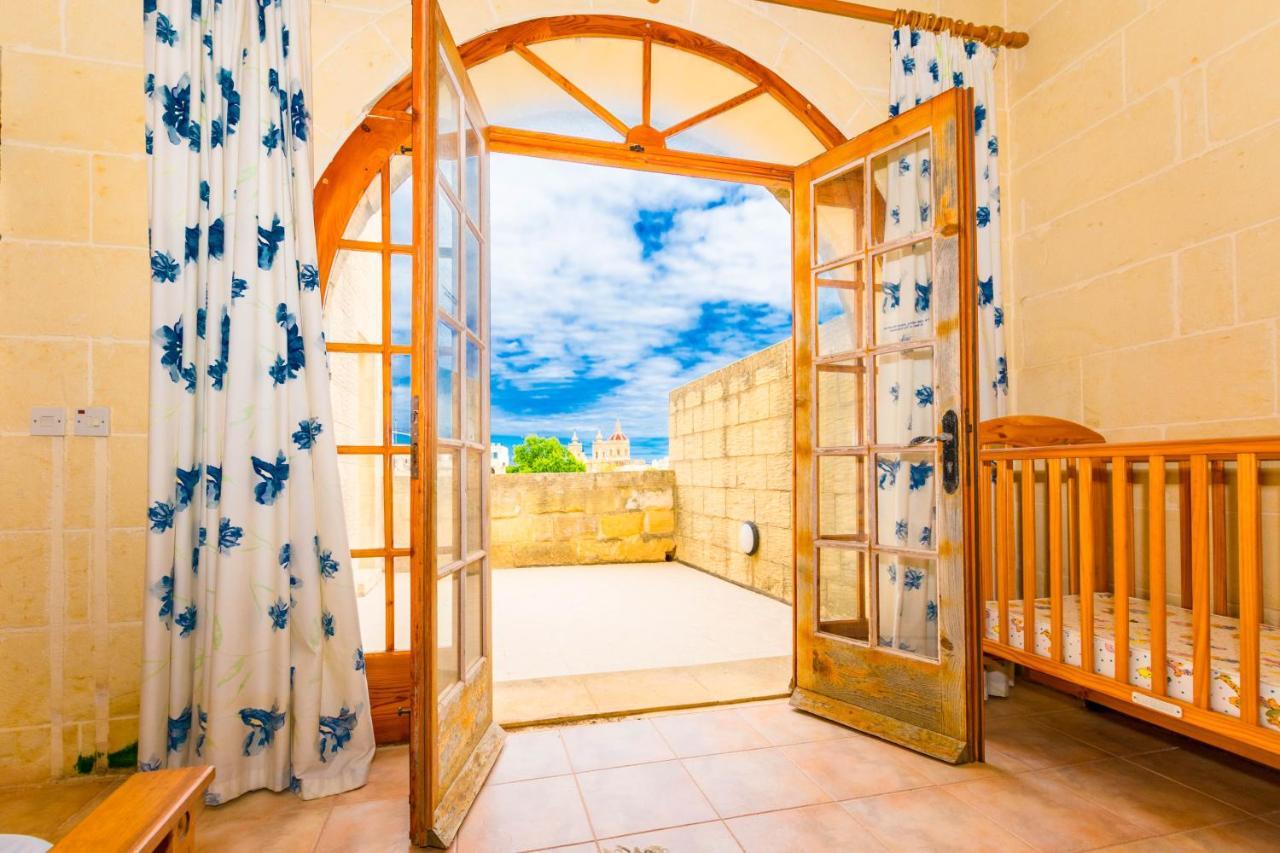 Stunning 3 Bedroom With Pool * Xagħra