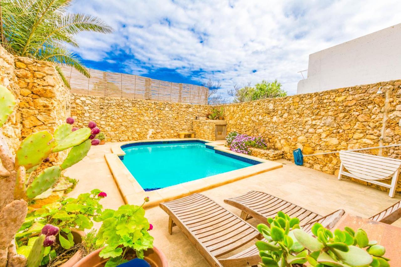 Stunning 3 Bedroom With Pool Xagħra