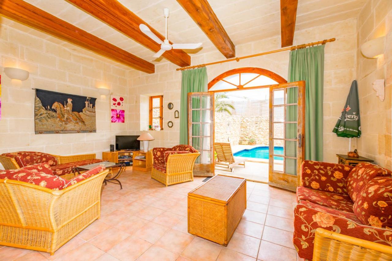 بيت للعطل Stunning 3 Bedroom With Pool