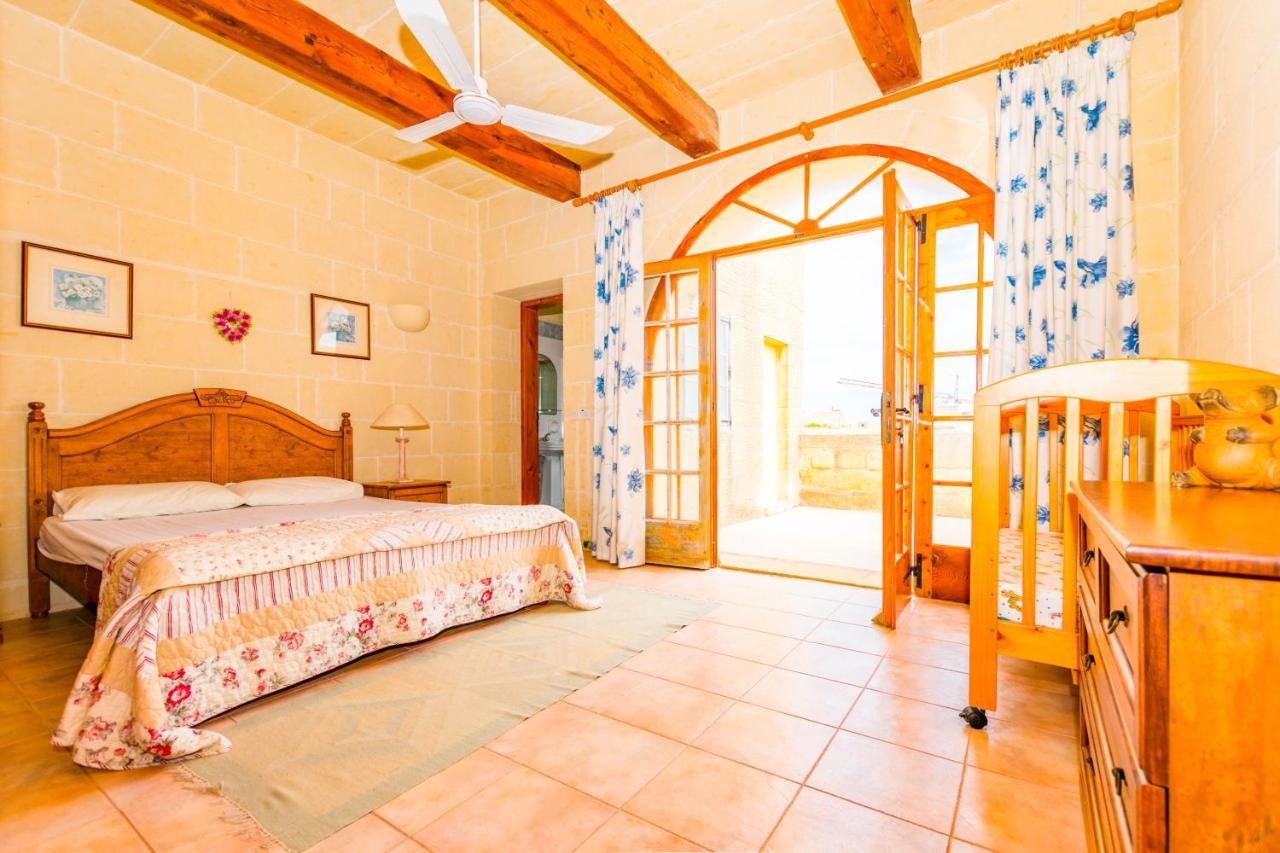 Stunning 3 Bedroom With Pool * Xagħra