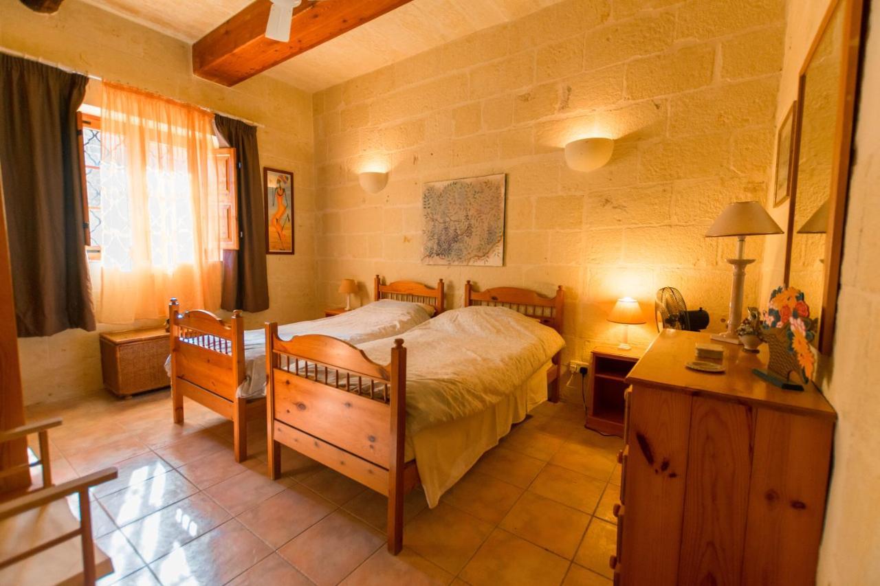 Stunning 3 Bedroom With Pool بيت للعطل