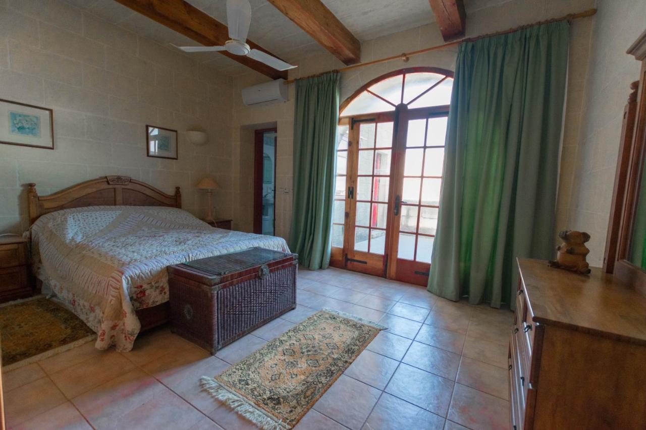 بيت للعطل Stunning 3 Bedroom With Pool *